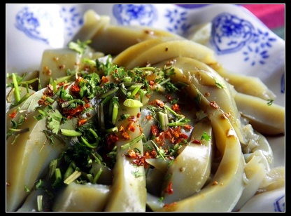 丽江美食鸡豆凉粉